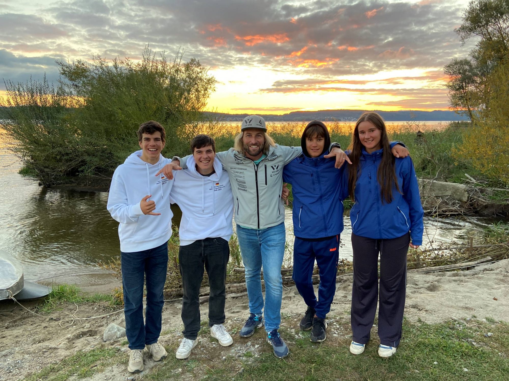 Foto: Lenny Friemel, Eddie Burger, Coach Dennis Müller, Moritz und Emma Schleicher